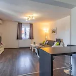 Pet Friendly Home In Pula בית נופש פולה