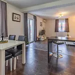 בית נופש Pet Friendly Home In Pula