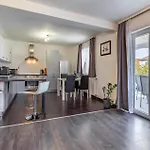 בית נופש Pet Friendly Home In Pula פולה